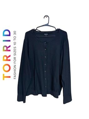 🖤⭐️ Torrid 1X Black Soft Knit Button Cardigan | Closet Staple Layering Piece